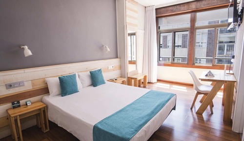 Habitación con 1 cama doble o 2 individuales