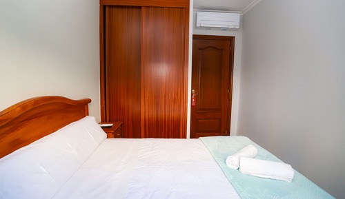 Habitación individual, baño compartido