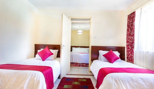 Habitación familiar, vistas al jardín