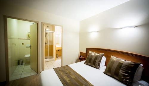 Habitación doble superior, baño privado, vistas al jardín