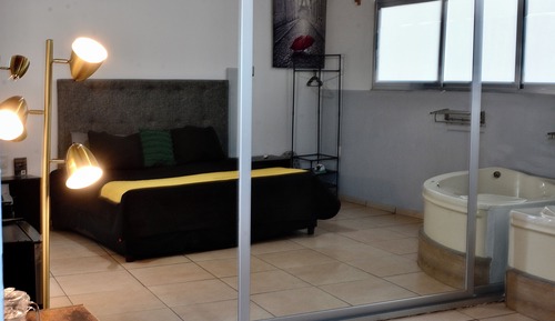 Habitación estándar, bañera de hidromasaje, vistas a la ciudad