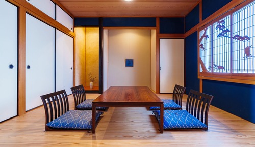 Casa adosada ejecutiva, 3 habitaciones, baño privado, vistas al río