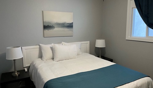 Suite junior, 1 cama de matrimonio con sofá cama, cocina, vistas a la montaña (Rm 10)