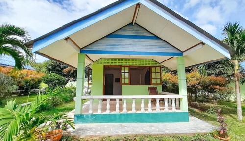 Bungalow with Garden View