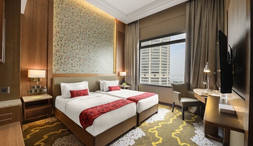 Executive Urban Twin