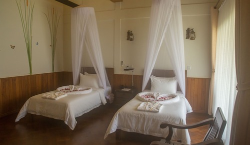 Habitación Deluxe con 1 cama doble o 2 individuales (Bungalow)