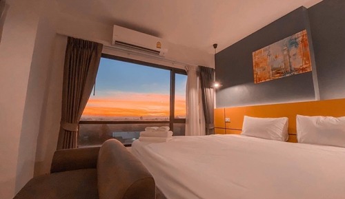 Deluxe King Bed Room