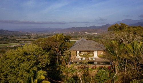 5 Bedroom Private Home 16