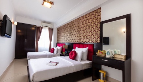 Habitación Deluxe con 1 cama doble o 2 individuales, vistas a la ciudad