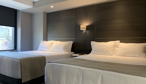 Habitación, 2 camas dobles, accesible para personas con discapacidad (Hearing)