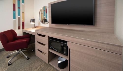 Habitación, 1 cama de matrimonio grande, frigorífico y microondas