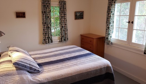 Casa de campo estándar, 2 habitaciones, cocina, junto al lago