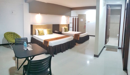 Habitación triple Deluxe, 1 habitación