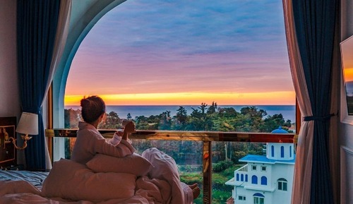 Suite Royal, varias camas, bañera de hidromasaje, vistas al mar