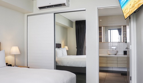 Suite, 2 camas de matrimonio (Ella Beach View)