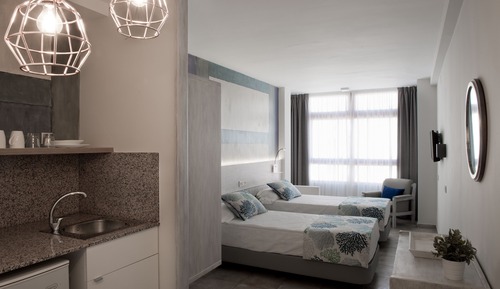 Habitación superior con 2 camas individuales