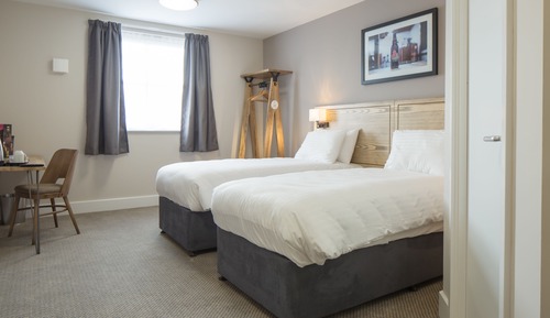 Habitación con 1 cama doble o 2 individuales