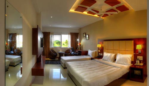 Habitación triple estándar, vistas a la ciudad