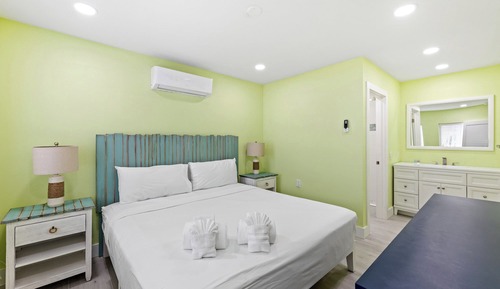 Habitación doble, baño privado (THE HIDEAWAY )