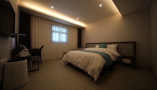 Standard Room - Breakfast for 1(except Sunday & Public Holiday)