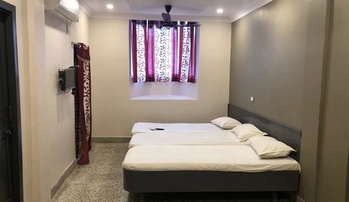 Habitación Deluxe doble, 1 habitación, fumadores, vistas a la ciudad