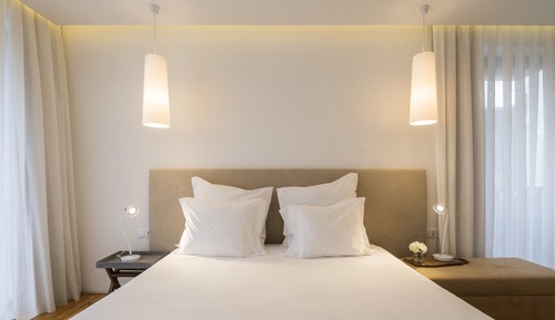 Apartamento, 2 habitaciones, balcón, vistas parciales al mar (Beach Villa)