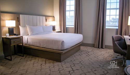 Deluxe King Grand Centennial