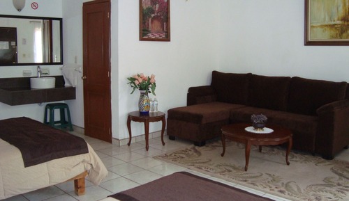 H23 SUITE JUNIOR DOBLE MATRIMONIAL