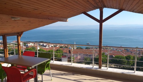 Ático estándar, vistas al mar