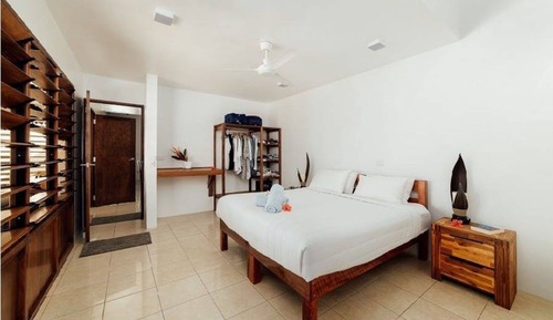 Villa familiar, 4 habitaciones, vistas al mar