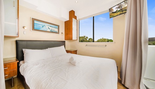 Luxury Houseboat, 4 Bedrooms (Aegean 60)