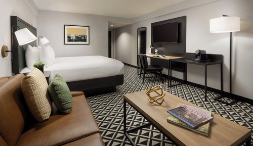 Habitación, 1 cama de matrimonio grande, accesible en silla de ruedas (Roll-in Shower)