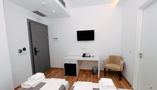 Habitación Deluxe con 1 cama doble o 2 individuales, balcón