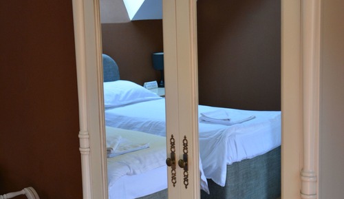 Habitación Confort con 1 cama doble o 2 individuales, balcón