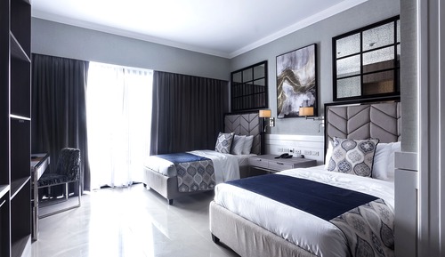 Habitación Premier, 2 camas dobles, balcón