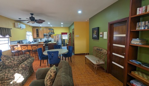 Apartamento familiar, varias camas, no fumadores