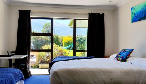 Habitación triple (Room 2)