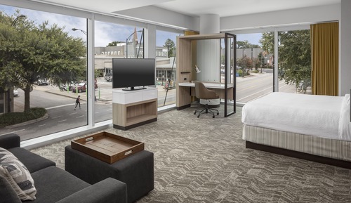 Suite, 1 cama de matrimonio grande con sofá cama, en esquina (Hearing Accessible)