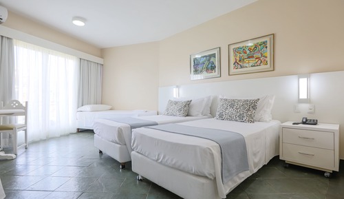 Apartamento familiar, vistas al mar