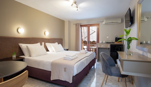 Double Room - Garden view