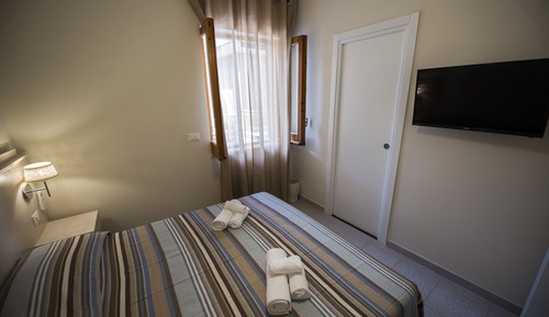 Habitación doble, balcón, vistas al jardín (7)