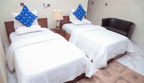 Habitación con 2 camas individuales