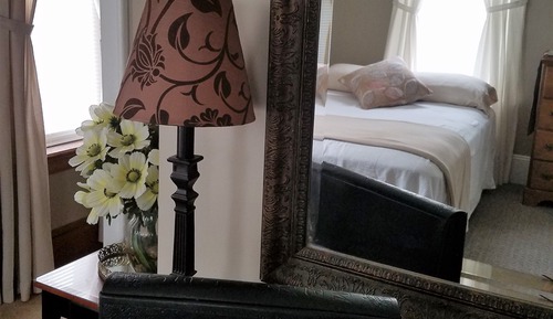 Habitación básica doble, 2 camas dobles (Jordan Baker Room)