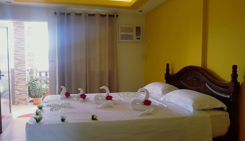 Habitación superior con 1 cama doble o 2 individuales