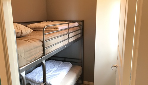 Cabaña (2+2 beds, private bathroom)