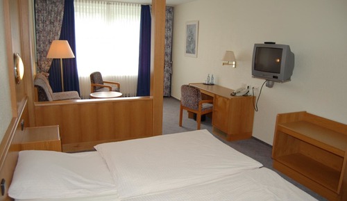 Habitación Confort con 1 cama doble o 2 individuales