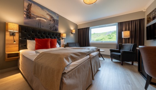 Habitación Deluxe doble, 1 cama de matrimonio con sofá cama, no fumadores, vistas a la montaña