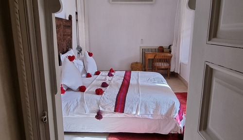 Habitación doble superior, 1 cama de matrimonio, vistas a la piscina