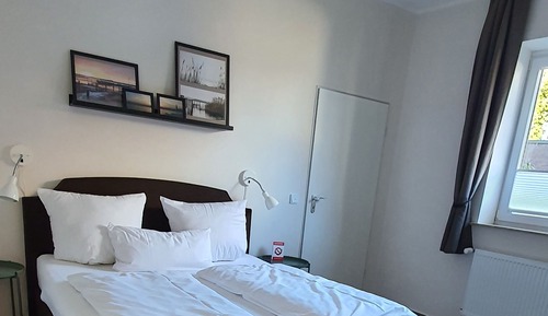 Habitación doble, baño privado, vistas al jardín (Zimmer 3)