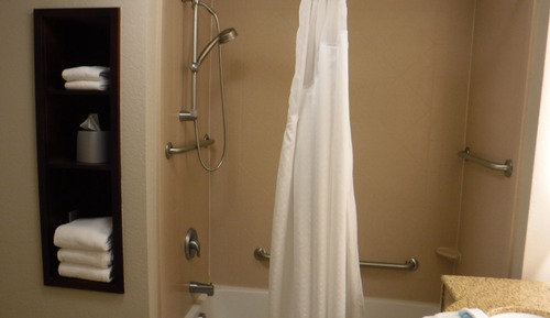 Habitación estándar, 1 cama de matrimonio grande (Mobility, Roll-In Shower)
